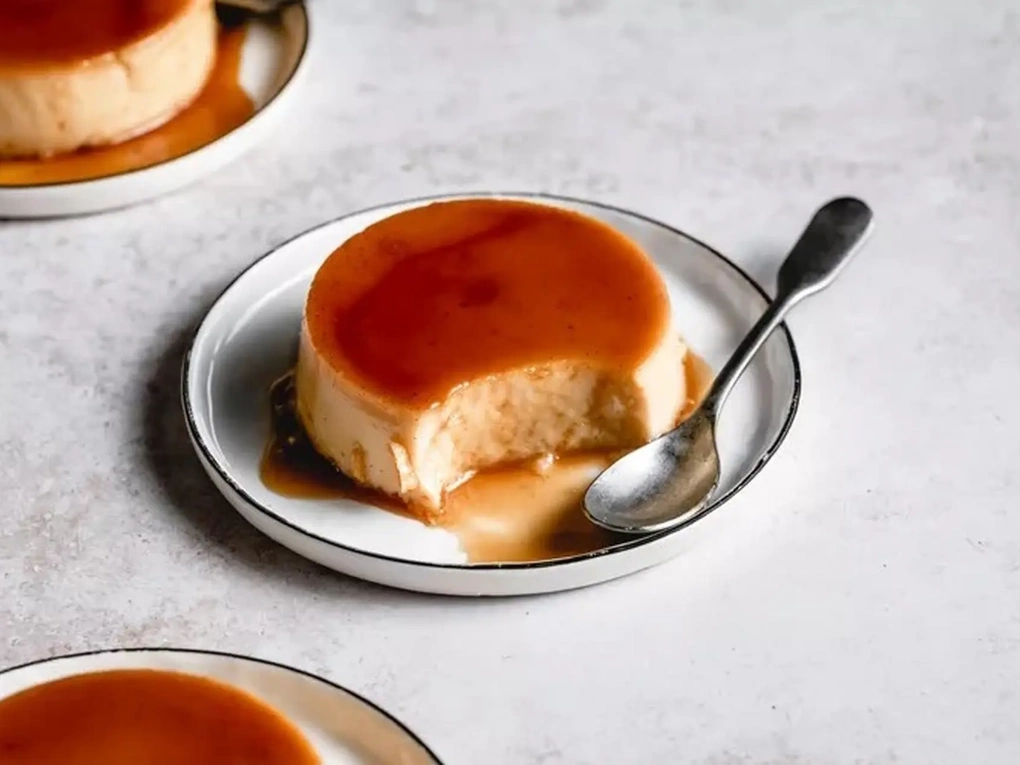 Cách Làm Bánh Flan Mềm Mịn, Không Bị Rỗ, Thơm Ngon Chuẩn Vị Tại Nhà